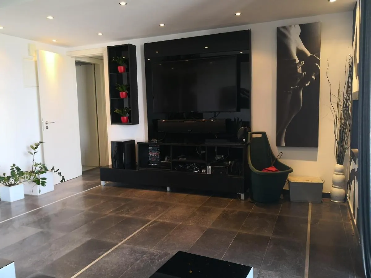Апартаменты Fine Designed Flat 302 Ларнака