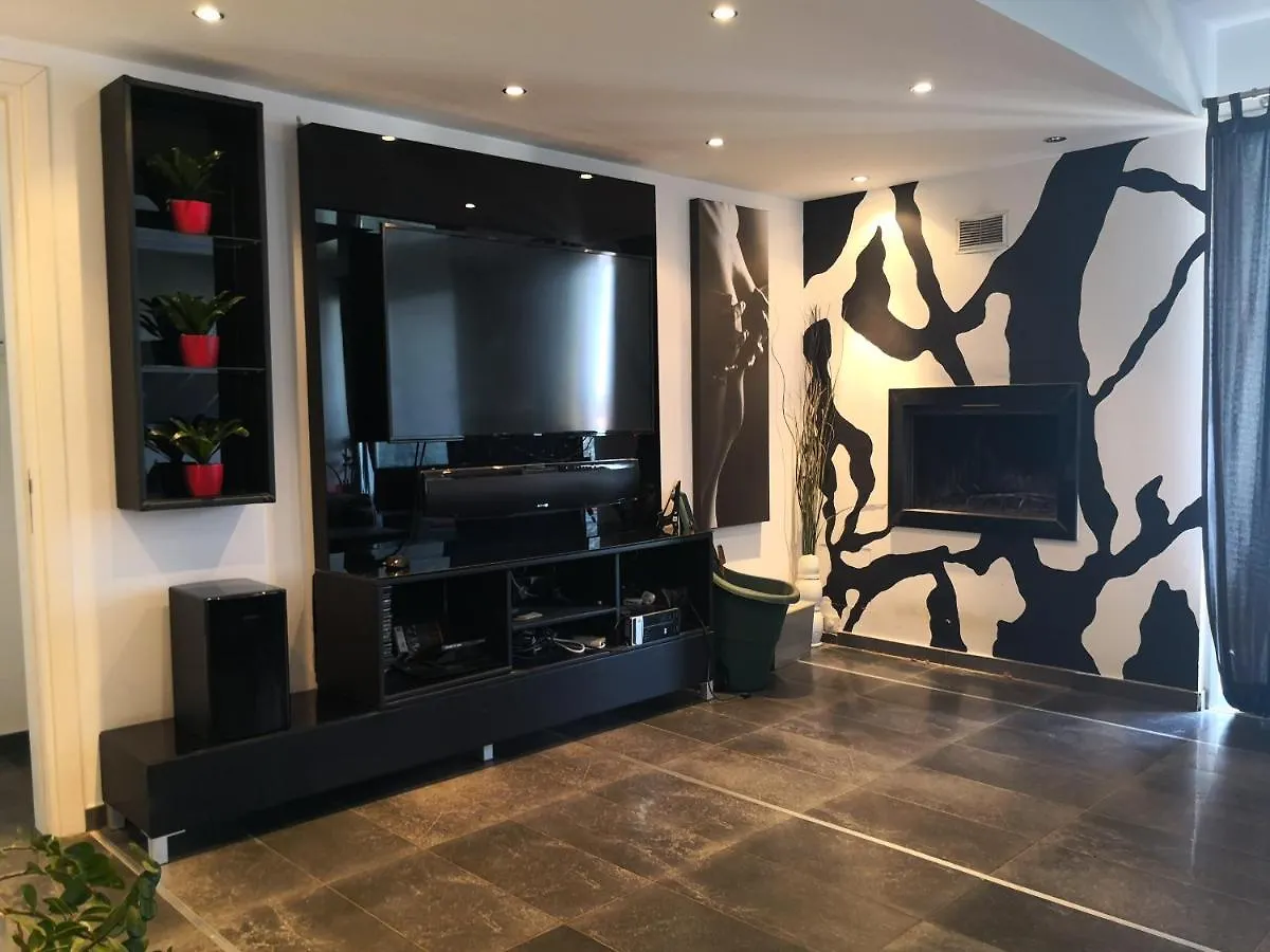 Апартаменты Fine Designed Flat 302 Ларнака